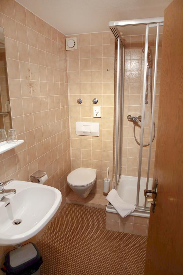 Landhotel Traube Констанц Экстерьер фото