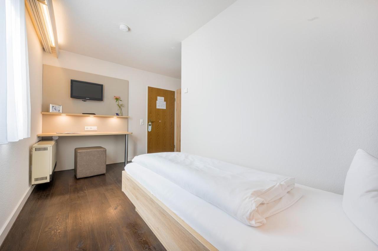 Landhotel Traube Констанц Экстерьер фото